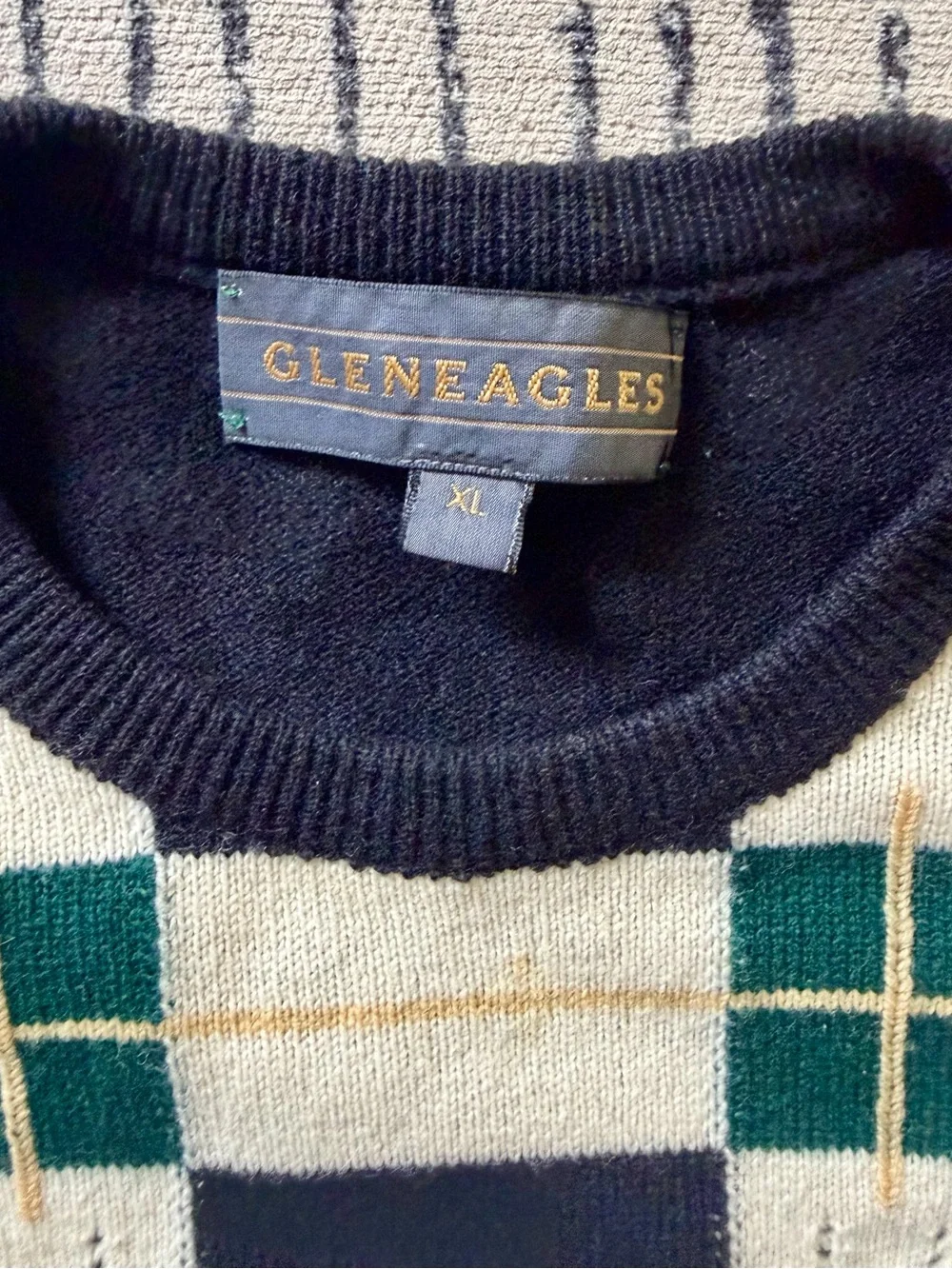 Vintage 90s Gleneagles Black & Cream Plaid Crewneck Sweater